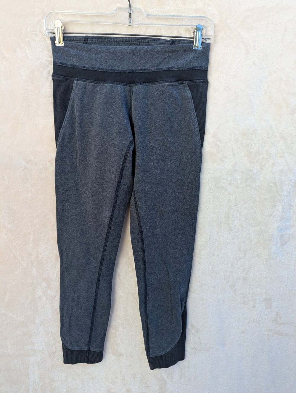 Lululemon Athletic Pants Gray Black Capri Size